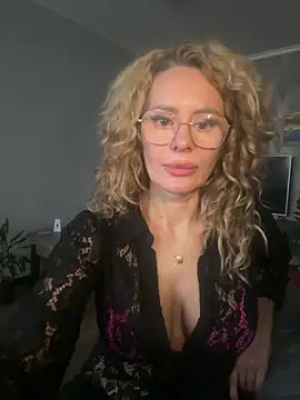 Show modela Tania201243 na web-kameri