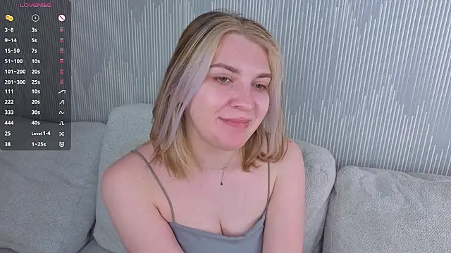 AlbaPolitte Adlı Modelin Canlı XXX Sohbeti