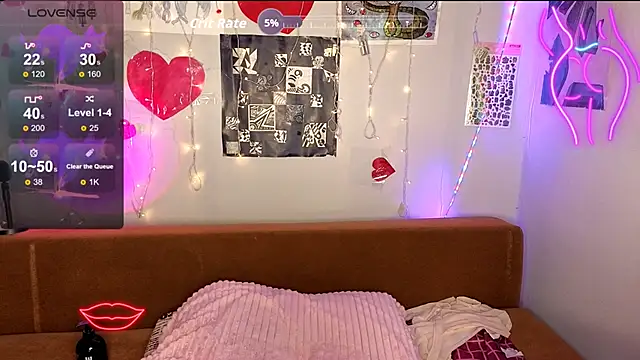 Chat +18 de RachelPirce ao vivo