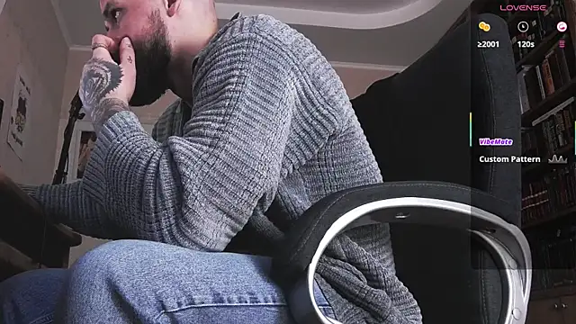 FindomJason: διαδικτυακό σόου στην κάμερα