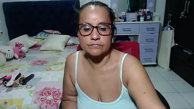 Chatroom XXX en direct de pervert_mommy_