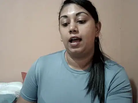 bellachow10 Webcam show