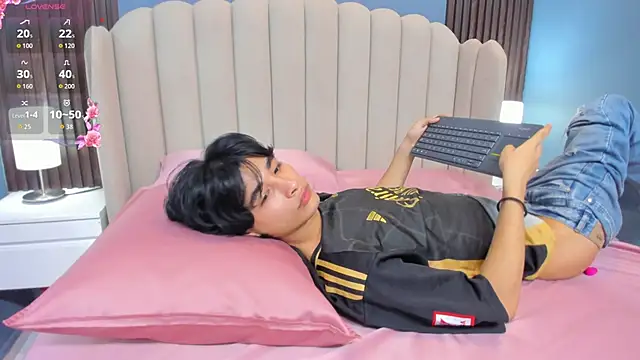 Joon__min Pertunjukan Webcam