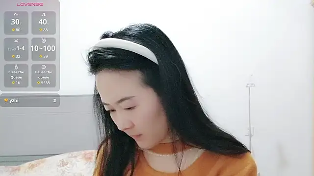 fanfan-FF's Live XXX Chat