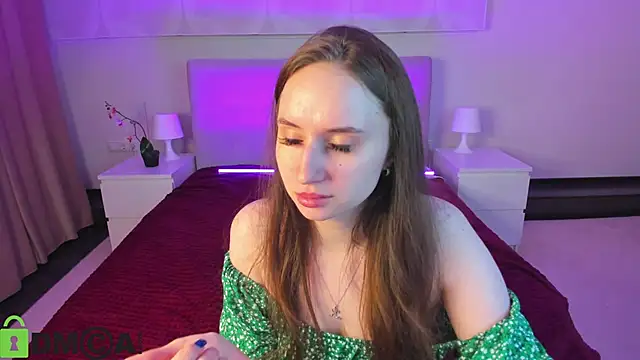 XXX chat uživo modela Kira__Sweet