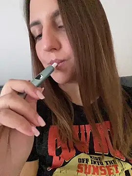 XXX chat uživo modela AliceDesmee