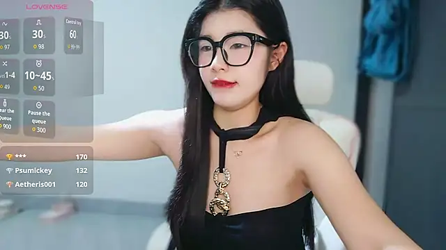 Chat +18 de -XiaoYu-777 ao vivo