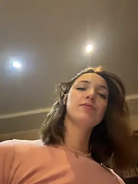 دردشة DollyTall الجنسية المباشرة