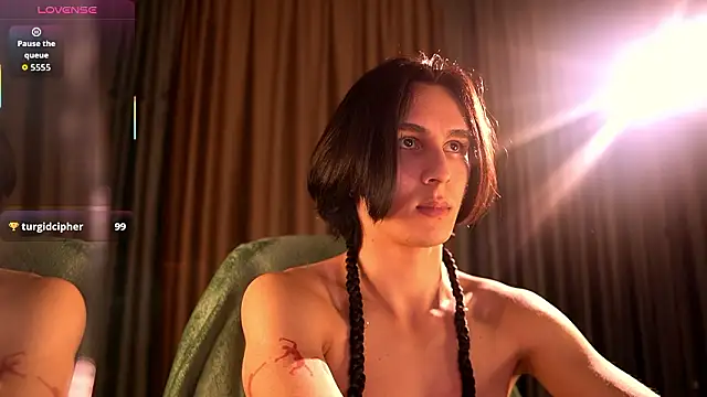 Chatroom XXX en direct de CleoStringer