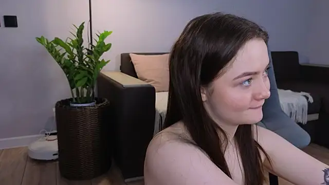 MillaKowal 即時 XXX 聊天