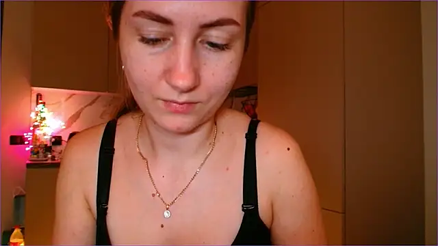 BluueSilk Chat XXX live