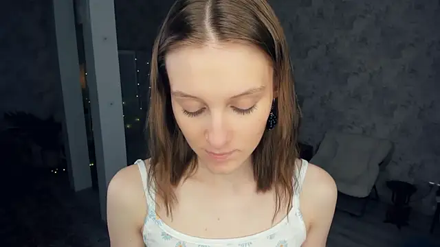 LianneBynon webcam show