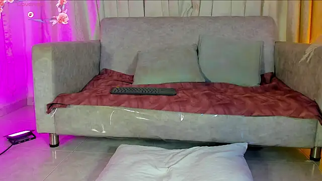 LiaFlowersのウェブカメラショー