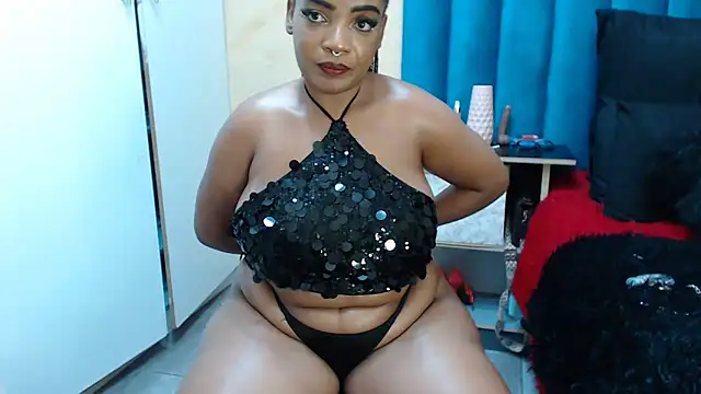 SweetestBooty live XXX chat