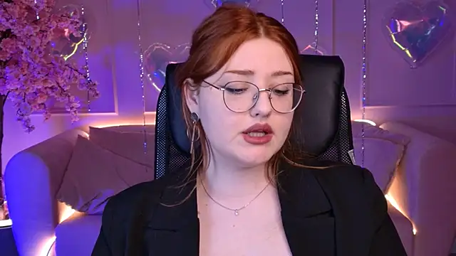 Chat XXX en directo de StaceyJensen