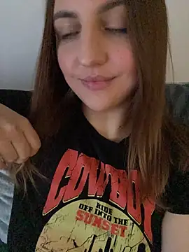 AliceDesmee live XXX chat