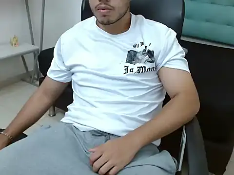 Živý XXX chat Trevor_Ash