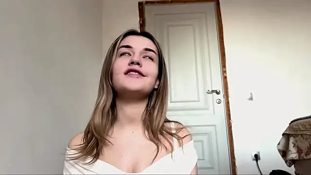 Show de Little_ines na webcam