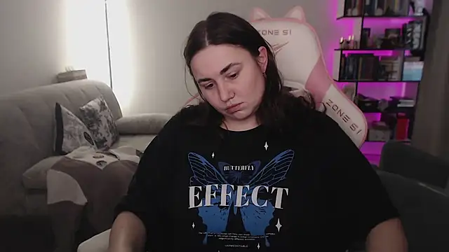 Chatroom XXX en direct de SexyWitch_666