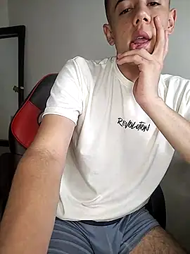 Chat +18 de jac0b_x ao vivo