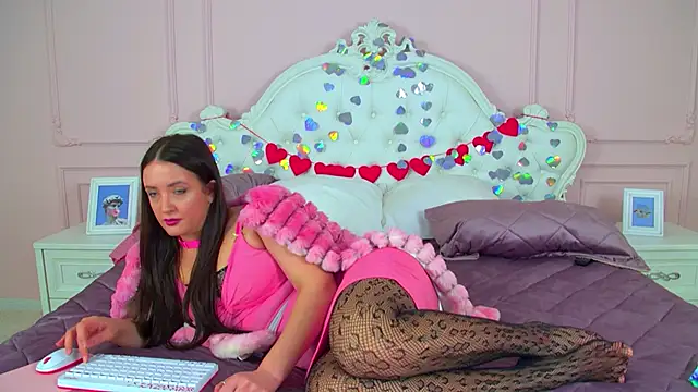 ElinaBelluccin Live XXX chat