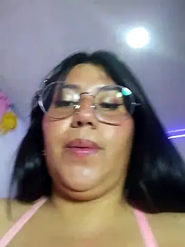 KATYGONZALEZ élő XXX-chatje