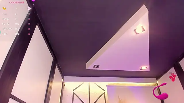 NahomiRichards_: онлайн-секс-чат