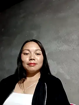 Rose-222 Adlı Modelin Canlı XXX Sohbeti