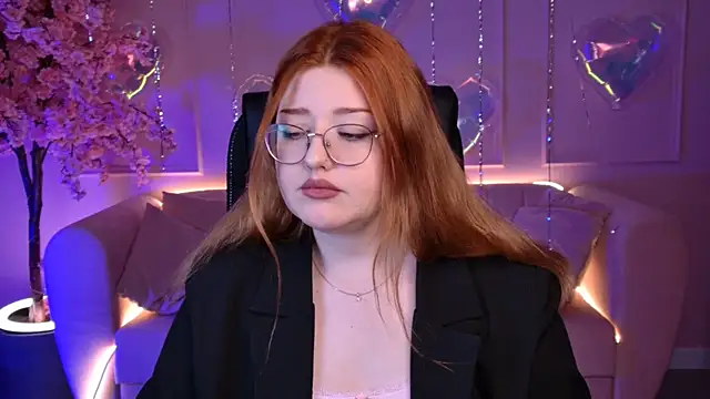 StaceyJensen Adlı Modelin Canlı XXX Sohbeti