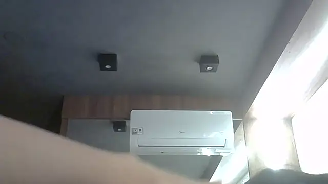 SkinnyKitten Live XXX-chat