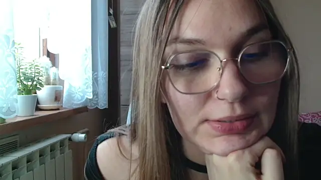 LooveELLYx Adlı Modelin Canlı XXX Sohbeti