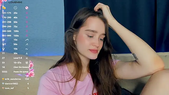 แชท XXX สดของ lovelyalivia