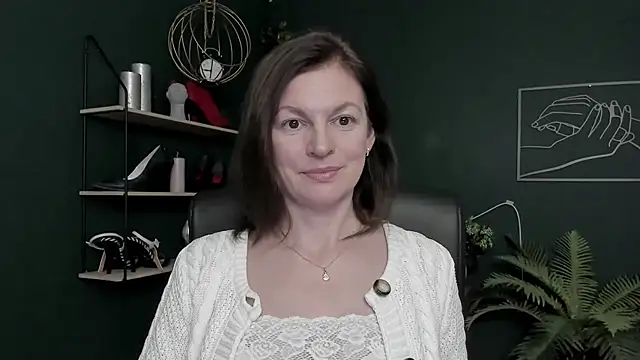 دردشة VivianWILD الجنسية المباشرة