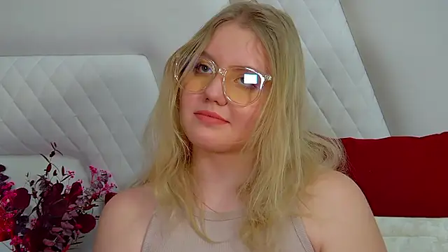 EmilyEvanse élő XXX-chatje