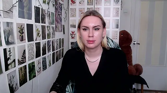CapriScorpion Webcam show