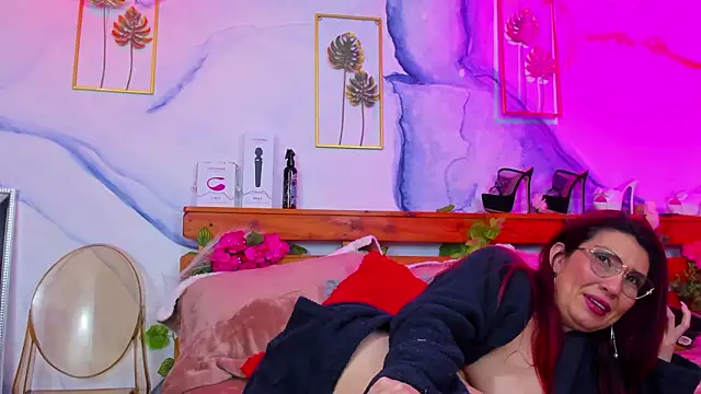 Chat +18 de Perla_Franco ao vivo