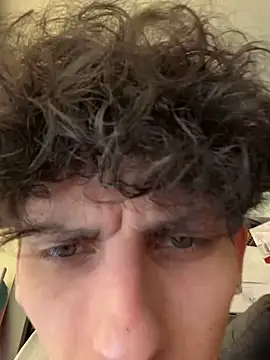 Albino1122 লাইভ XXX চ্যাট