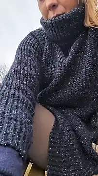 Risky_julia2330のライブXXXチャット