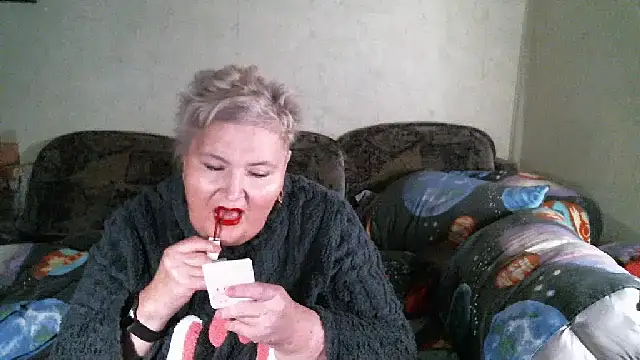 Lana555 即時 XXX 聊天