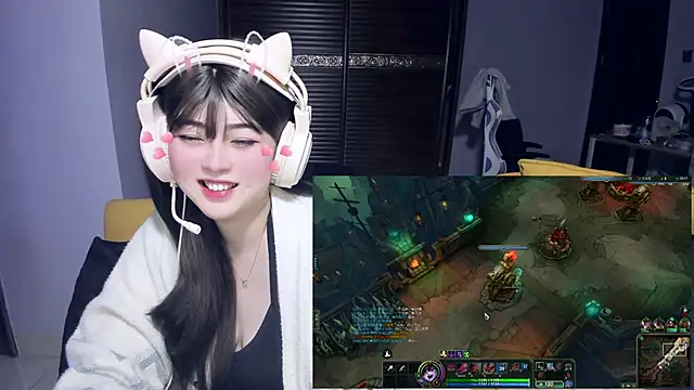 yuki3366: онлайн-секс-чат