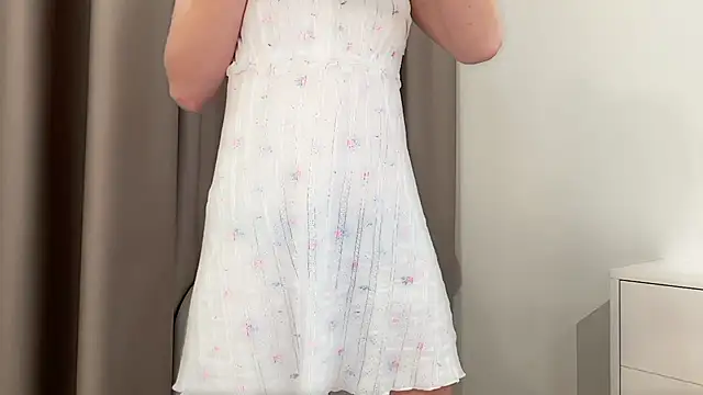 Chat +18 de ShySchoolGirl ao vivo