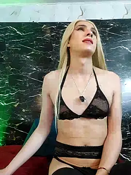 crislingery_dolli 在線直播表演