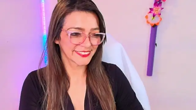 Carol_Miss2 Live XXX-chat