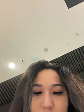 XXX chat uživo modela Angels_Sharee