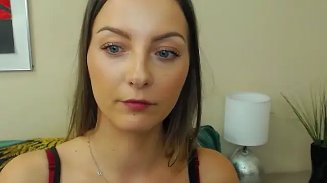 XXX chat uživo modela NatalieSexy