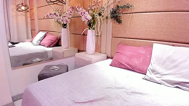 AriaBelles: онлайн-секс-чат