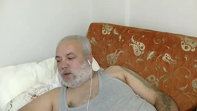 husoizmir Adlı Modelin Canlı XXX Sohbeti