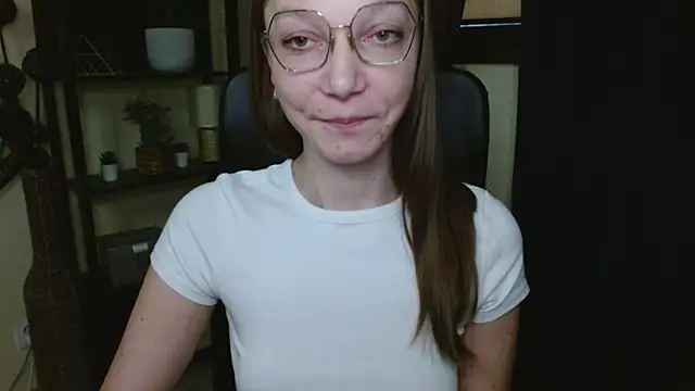 EmillyPlay Chat XXX live