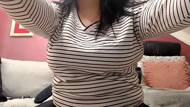 Wetandnaughtyxx Chat XXX live