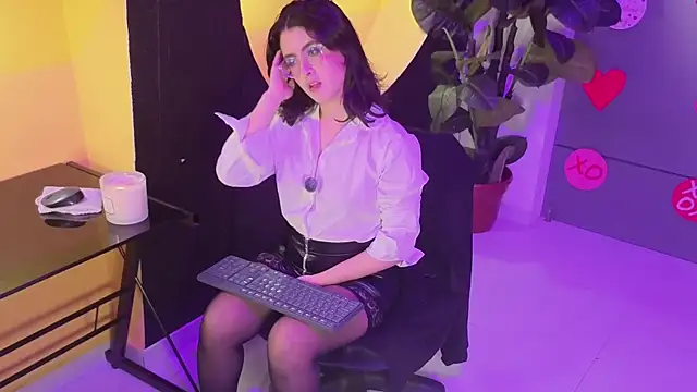 LiLLiAnderson Chat XXX live